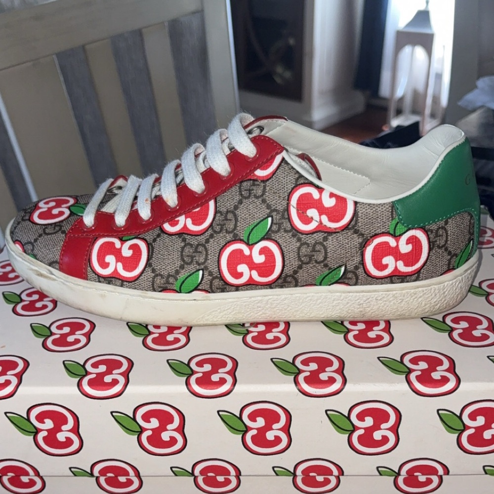 Women Gucci Sneakers